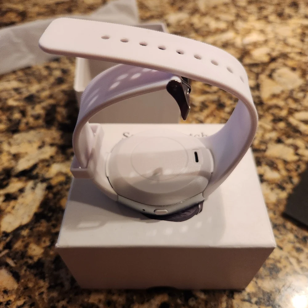 Rabby Rock Silver/White Smart Watch